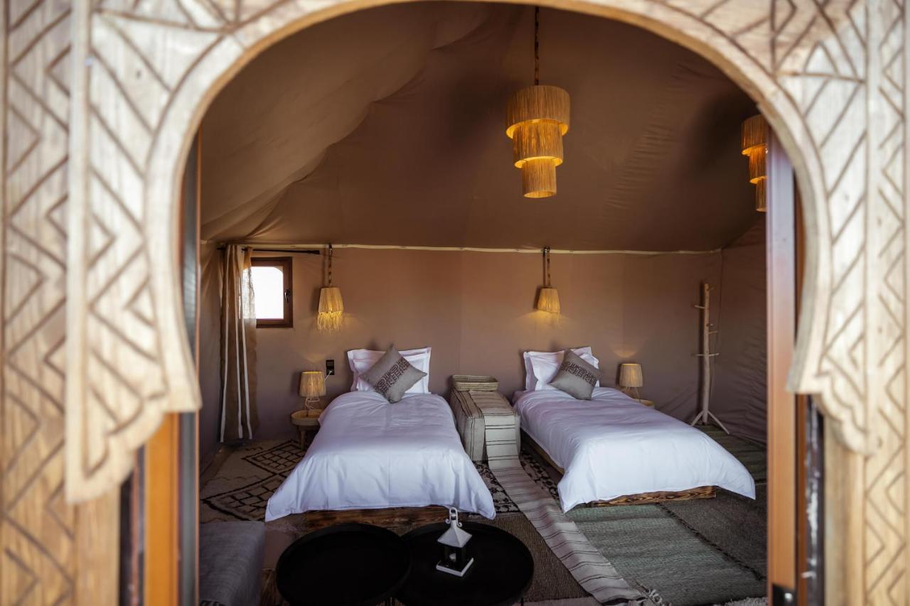Готель Aiour Luxury Camp Мерзуга Екстер'єр фото