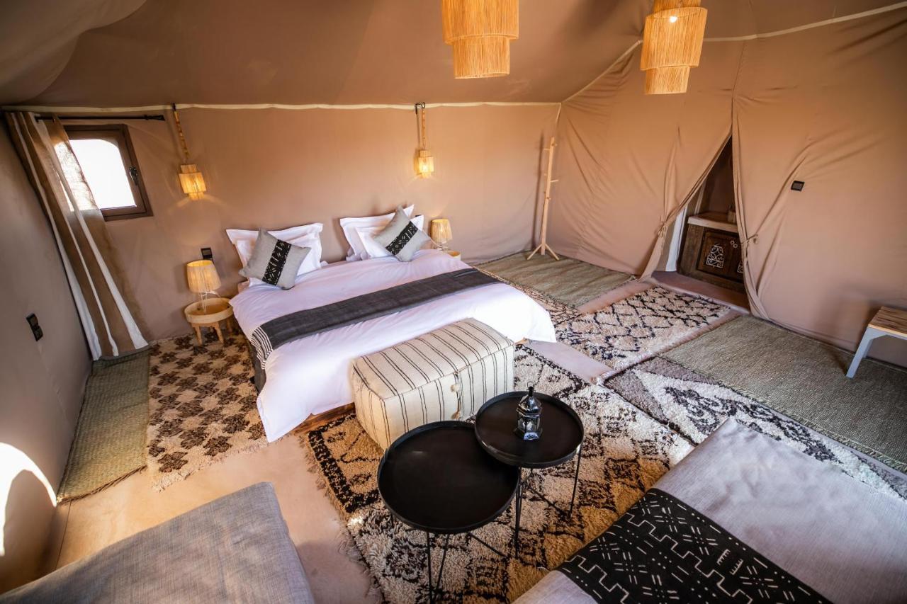 Готель Aiour Luxury Camp Мерзуга Екстер'єр фото