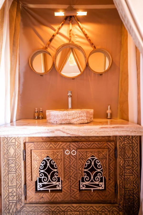 Готель Aiour Luxury Camp Мерзуга Екстер'єр фото