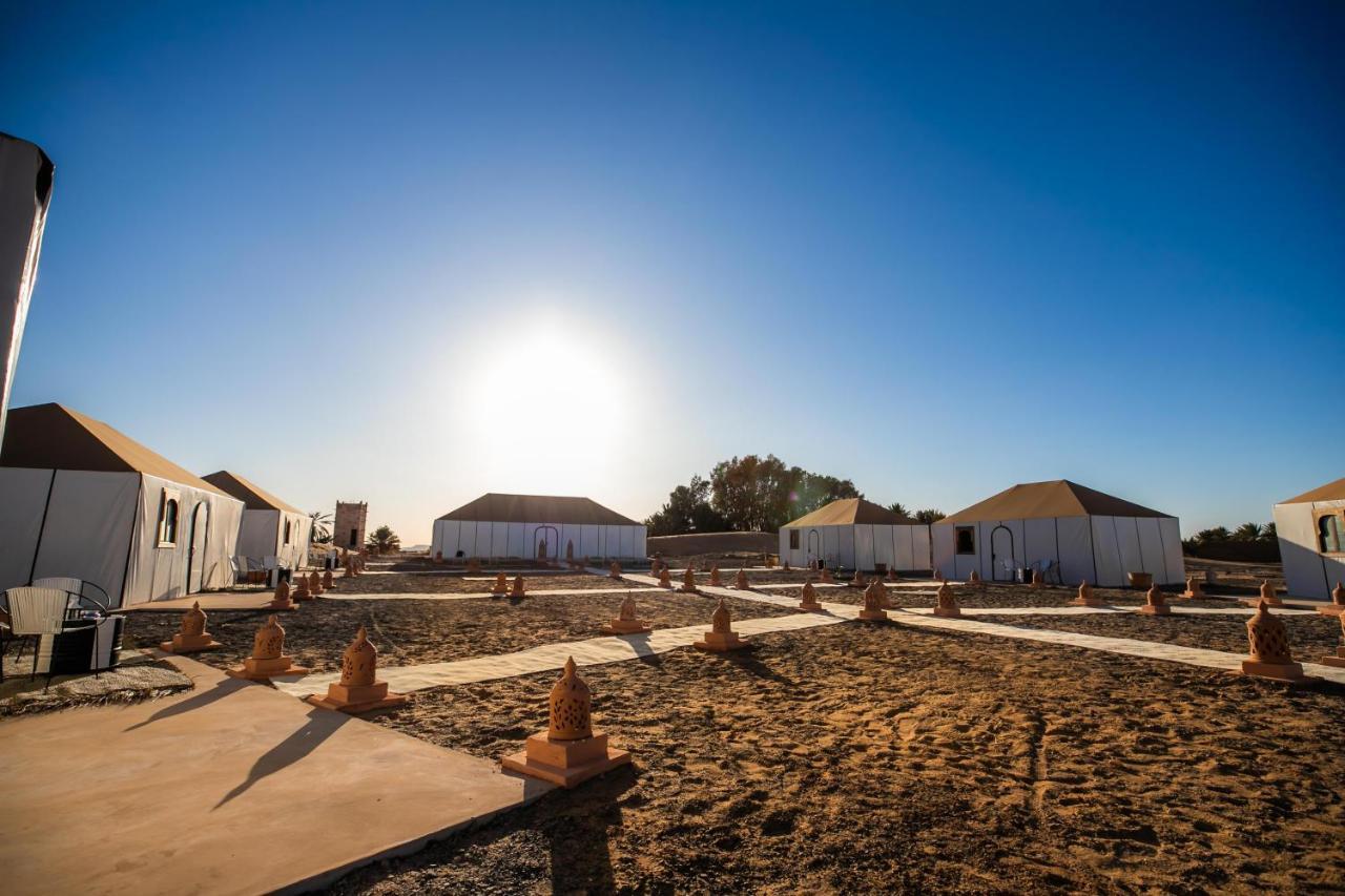 Готель Aiour Luxury Camp Мерзуга Екстер'єр фото